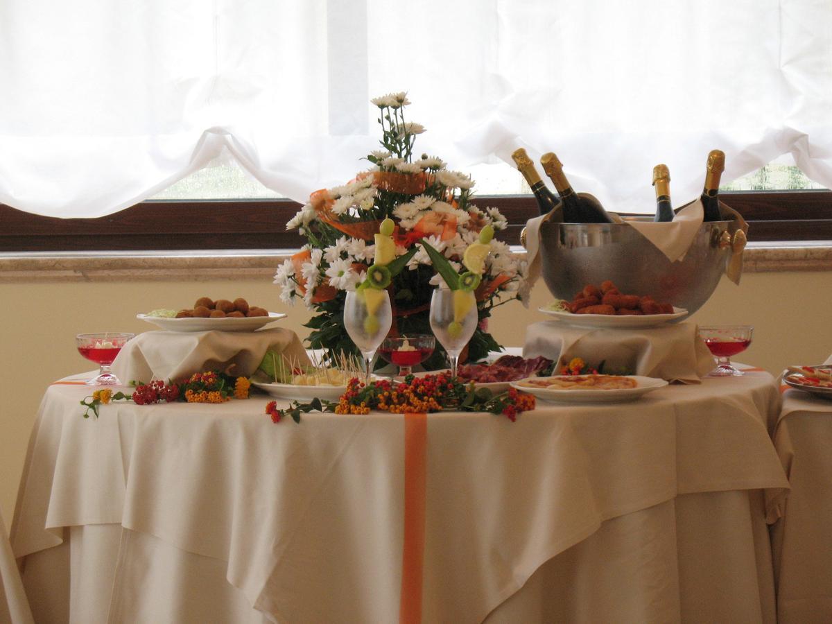 קרוטונה Hotel San Giorgio מראה חיצוני תמונה