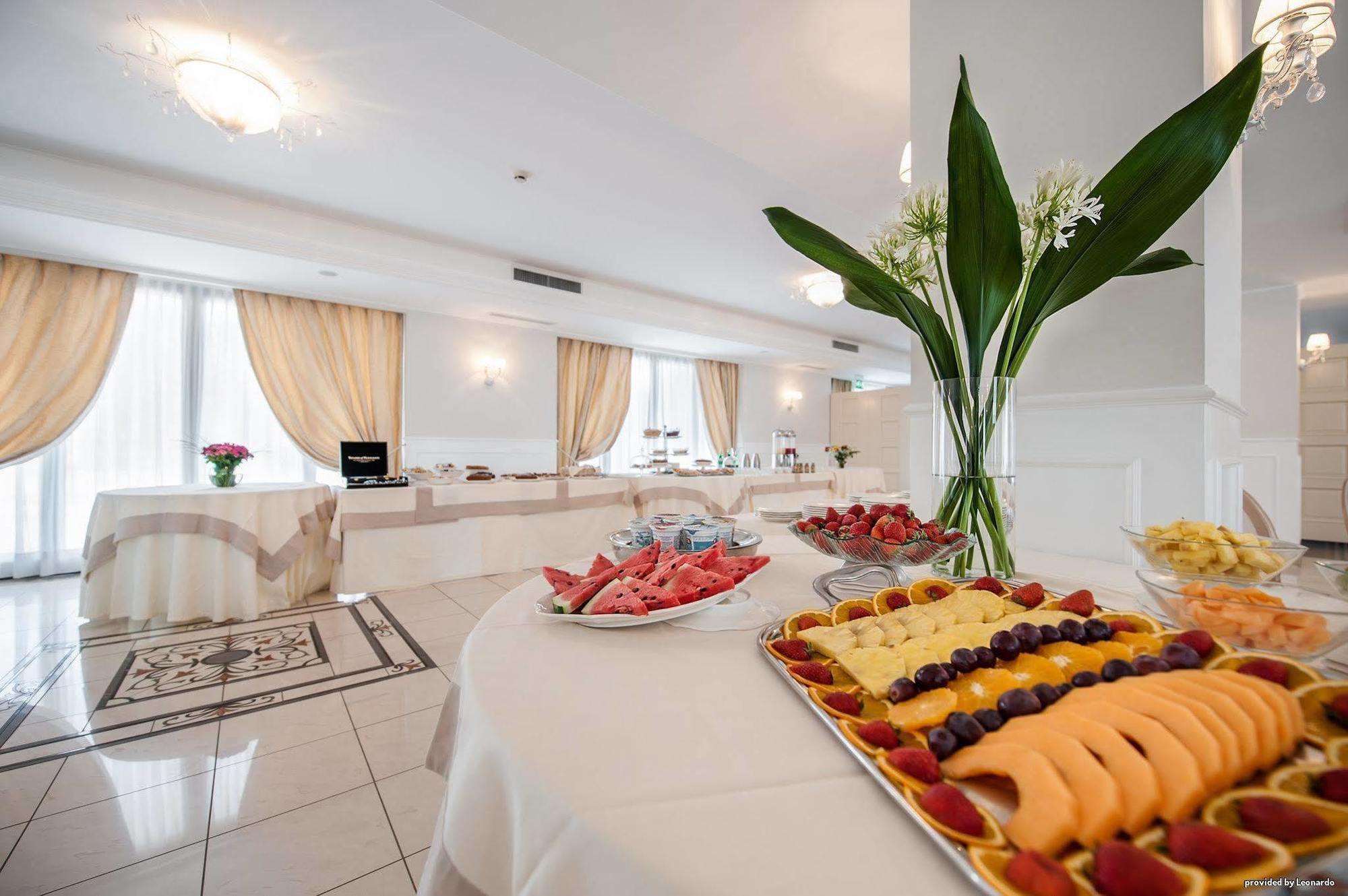 קרוטונה Hotel San Giorgio מראה חיצוני תמונה
