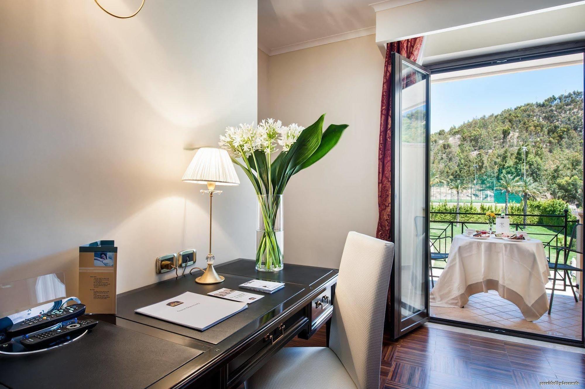 קרוטונה Hotel San Giorgio מראה חיצוני תמונה
